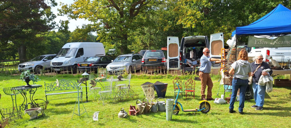 Potting Shed Autumn Brocante, setting up the Eden-Neame stand